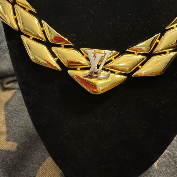 Louis Vuitton Gold Statement Metallic Necklace - Picture 2 of 8